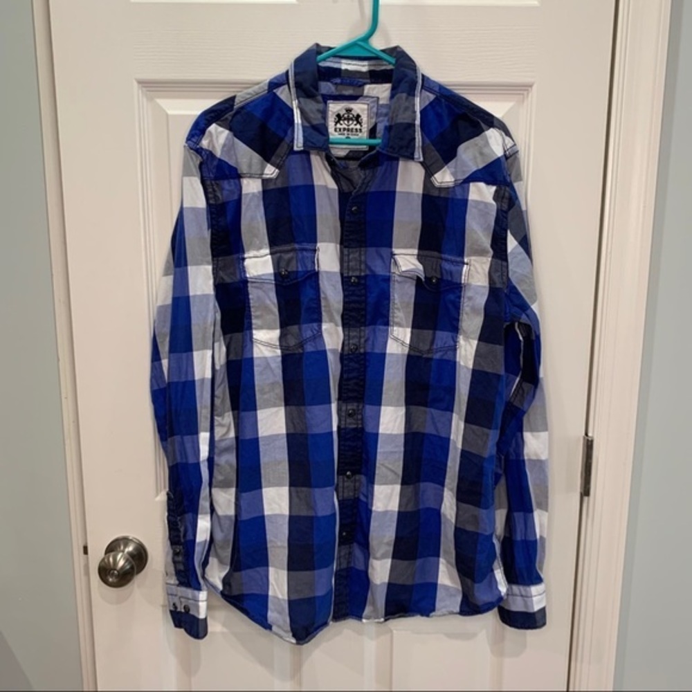 Express‎ button down blue & white plaid top XL